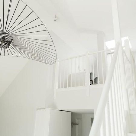 All In One Loft With Balcony And Free Parking 리딩외 외부 사진